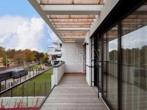 Pronájem bytu 2+kk, Praha - Troja, Pod Hrachovkou, 55 m2