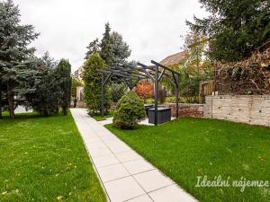 Pronájem bytu 1+kk, Praha - Záběhlice, Za návsí, 29 m2