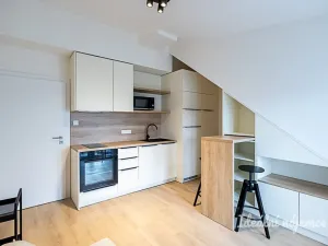 Pronájem bytu 1+kk, Praha - Záběhlice, Za návsí, 29 m2