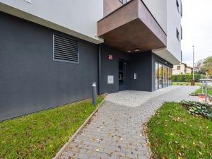 Pronájem bytu 1+kk, Praha - Horní Měcholupy, Milánská, 35 m2