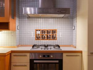 Pronájem bytu 2+1, Praha - Malá Strana, Mostecká, 80 m2