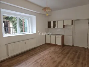 Pronájem bytu 2+1, Trmice, Žižkova, 80 m2