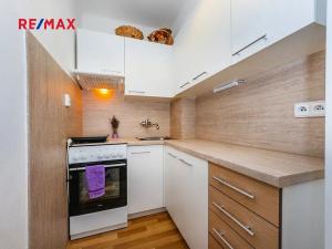 Prodej bytu 3+kk, Praha - Strašnice, Přetlucká, 42 m2