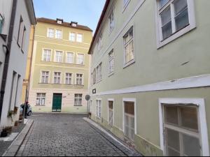 Prodej činžovního domu, Praha, Vlašská, 1011 m2