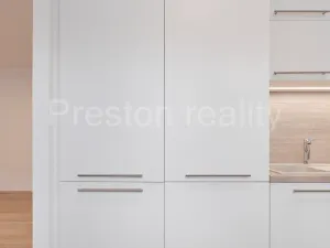 Pronájem bytu 2+kk, Praha - Vršovice, Arménská, 51 m2