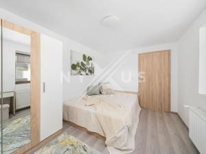 Prodej rodinného domu, Krakovany, 163 m2