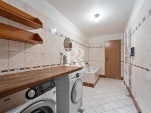 Prodej rodinného domu, Libčany, 280 m2