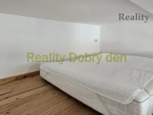 Prodej bytu 2+1, Opava, Zacpalova, 71 m2