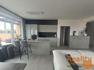 Prodej bytu 2+kk, Otrokovice, Příčná, 68 m2