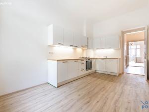 Pronájem bytu 2+1, Praha - Vinohrady, U Havlíčkových sadů, 90 m2