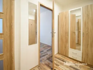 Pronájem bytu 2+kk, Brno - Židenice, Bořetická, 40 m2