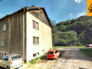 Prodej podílu 1/6 garáže, Hoštejn, 1 m2