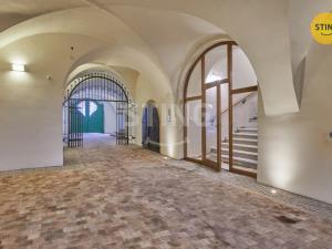 Pronájem atypického bytu, Žďár nad Sázavou, nám. Republiky, 52 m2