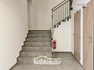 Pronájem kanceláře, Otrokovice, tř. Osvobození, 14 m2