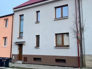 Pronájem bytu 2+1, Kroměříž, Purkyňova, 79 m2