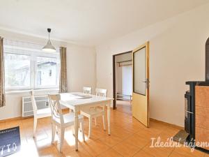 Pronájem rodinného domu, Prasklice, 78 m2