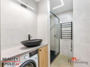 Pronájem bytu 2+kk, Pardubice - Zelené Předměstí, S. K. Neumanna, 53 m2