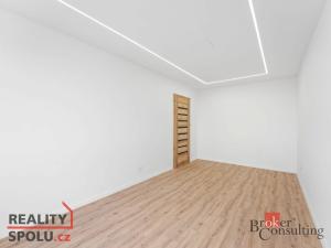 Pronájem bytu 2+kk, Pardubice - Zelené Předměstí, S. K. Neumanna, 53 m2