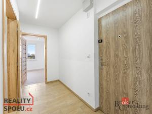 Pronájem bytu 2+kk, Pardubice - Zelené Předměstí, S. K. Neumanna, 53 m2