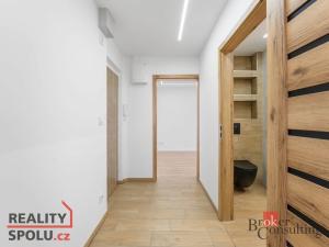 Pronájem bytu 2+kk, Pardubice - Zelené Předměstí, S. K. Neumanna, 53 m2