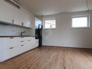 Pronájem bytu 2+kk, Praha - Královice, Ke Tvrzi, 117 m2