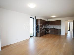 Pronájem bytu 3+kk, Praha - Kbely, Plzákova, 77 m2