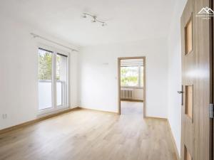 Pronájem bytu 3+1, Seč, Sídl. 9. května, 61 m2