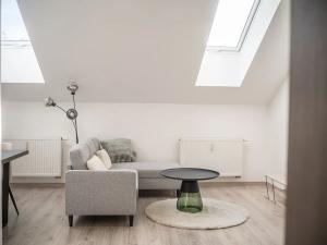 Pronájem bytu 2+kk, Praha - Libeň, Pod Labuťkou, 52 m2