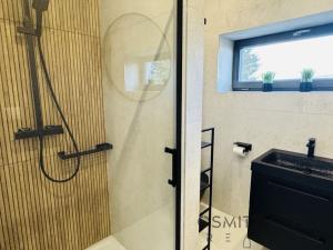 Pronájem bytu 2+kk, Mníšek pod Brdy, U Kolejí, 45 m2