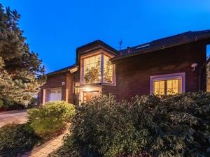 Prodej rodinného domu, Jesenice - Horní Jirčany, U vodojemu, 177 m2