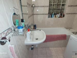 Pronájem rodinného domu, Komárov, 150 m2