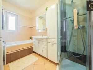 Prodej rodinného domu, Benátky nad Jizerou - Benátky nad Jizerou II, Kalistova, 190 m2