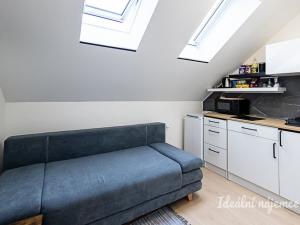 Pronájem bytu 1+kk, Praha - Hloubětín, Konzumní, 18 m2