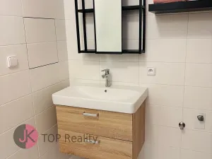 Pronájem bytu 1+1, Praha - Žižkov, Husitská, 34 m2