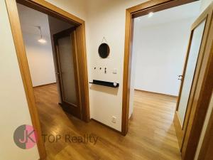 Pronájem bytu 1+1, Praha - Žižkov, Husitská, 34 m2