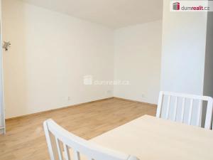 Pronájem bytu 1+1, Kladno, Amálská, 30 m2