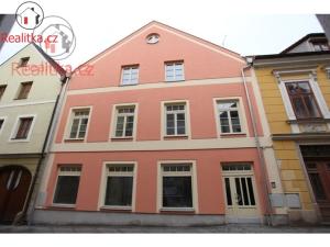 Pronájem obchodního prostoru, Jindřichův Hradec, Štítného, 100 m2