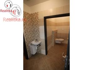 Pronájem obchodního prostoru, Jindřichův Hradec, Štítného, 100 m2