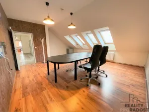 Pronájem kanceláře, Olomouc - Hodolany, 200 m2
