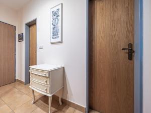 Prodej bytu 1+kk, Praha - Bohnice, Ústavní, 52 m2