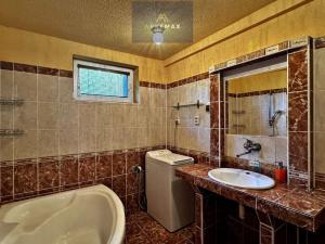 Prodej rodinného domu, Bílá, 110 m2