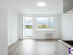 Prodej bytu 3+1, Praha, Urbánkova, 80 m2