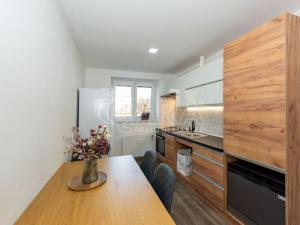 Prodej bytu 2+1, Trutnov - Střední Předměstí, Tkalcovská, 56 m2