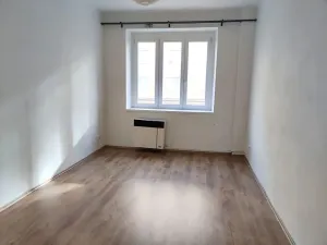 Pronájem bytu 2+1, Praha - Vršovice, Sámova, 49 m2