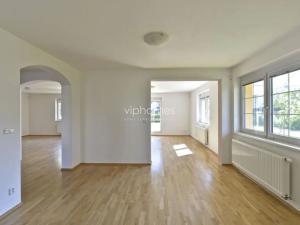 Pronájem vily, Průhonice, 400 m2