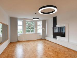 Pronájem bytu 3+1, Praha - Dejvice, 137 m2