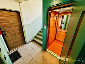 Prodej bytu 2+1, Chomutov, Jirkovská, 63 m2