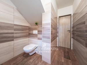 Prodej rodinného domu, Senohraby, U dálnice, 204 m2