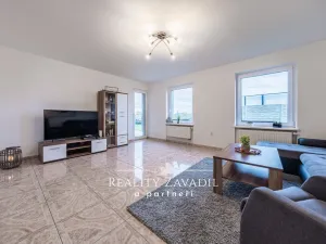 Prodej rodinného domu, Senohraby, U dálnice, 204 m2