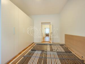 Pronájem bytu 3+1, Praha - Braník, Na Mlejnku, 70 m2